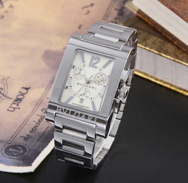 ブルガリ時計正面デザイン